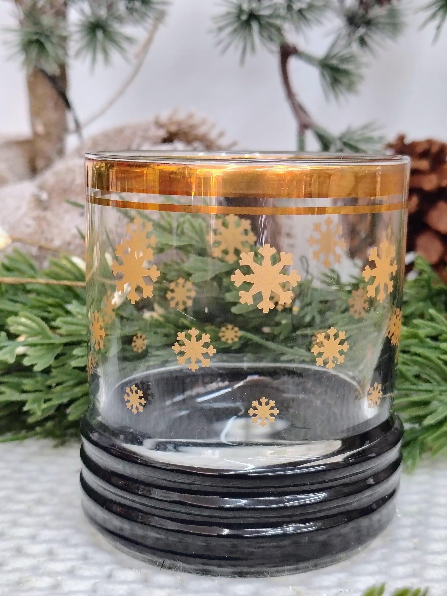 Vintage Sakura Sango Gold Snowflake Christmas Glasses – Set of 2