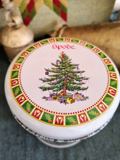 Spode Christmas Tree Sentiment Mug in Holiday Gift Tin (Since 1938 Design) – photo 4 of 8