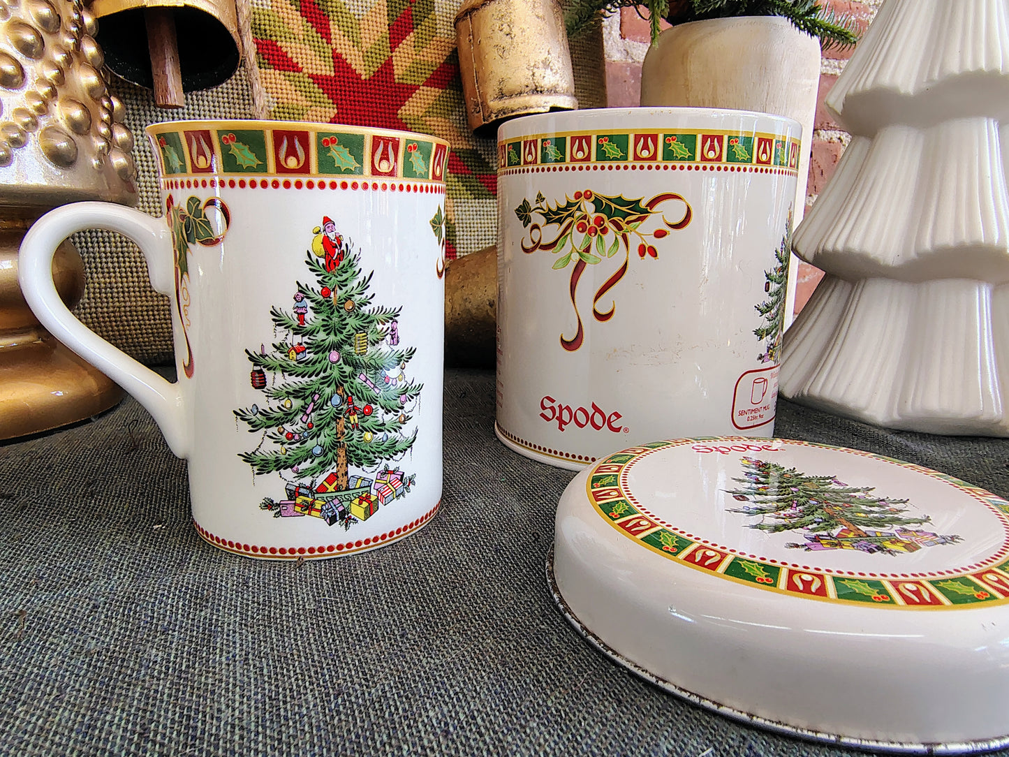 Spode Christmas Tree Sentiment Mug in Holiday Gift Tin (Since 1938 Design)