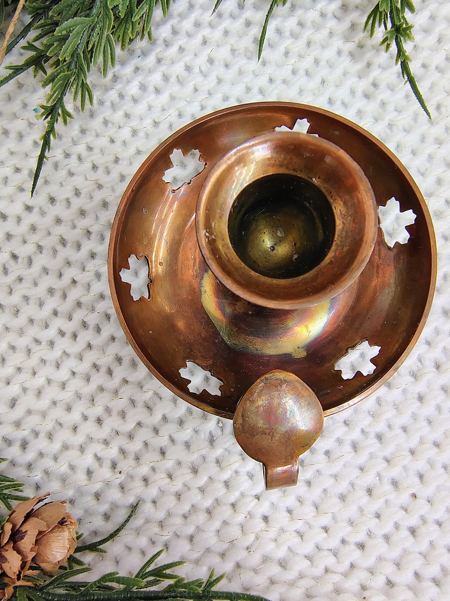 Vintage Brass Chamberstick Candle Holders with Maple Leaf Cutouts – Set of 2 Christmas