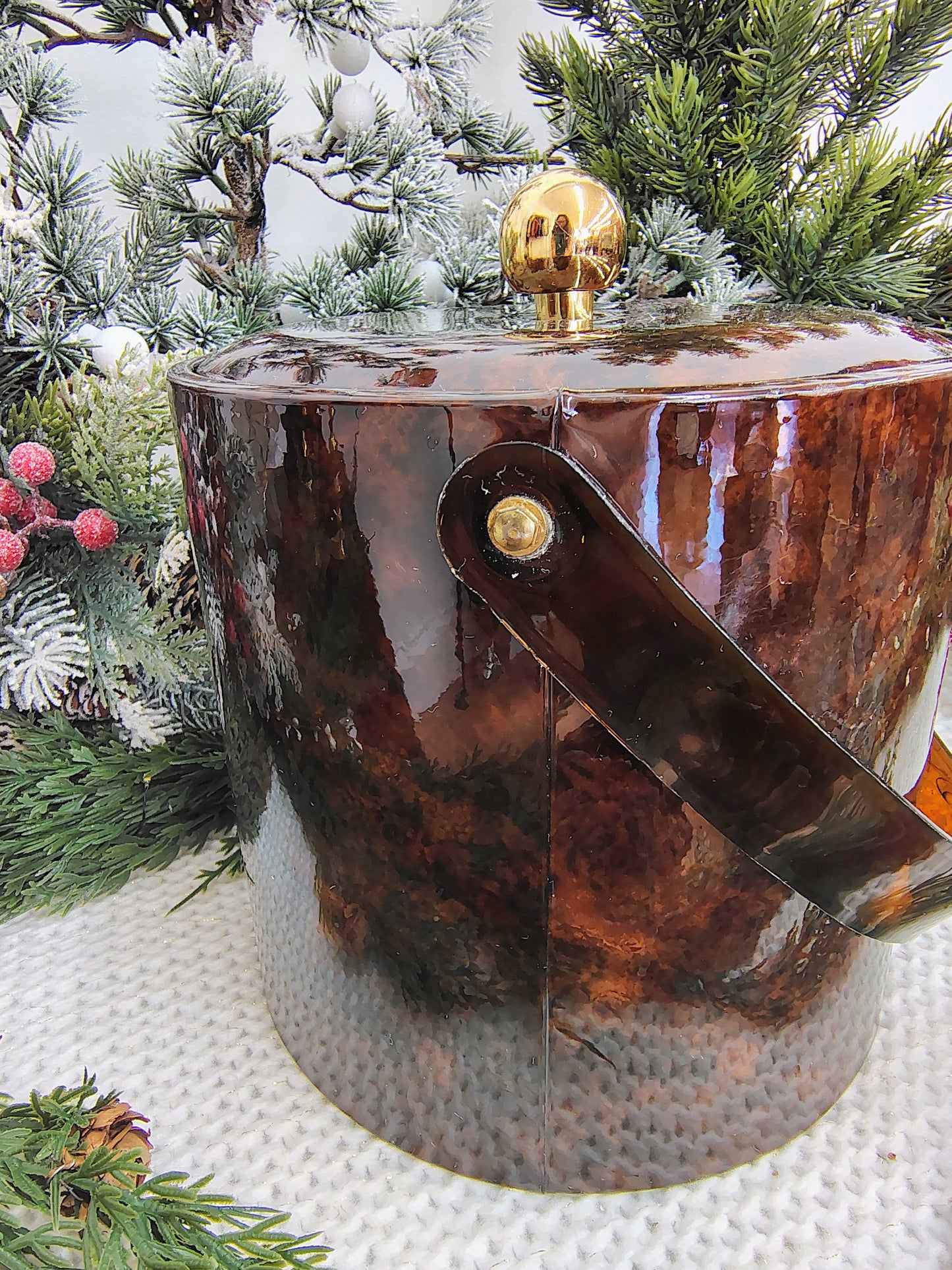George Briard Christmas Faux Tortoise Ice Bucket with Brass Knob (Signed 1954)