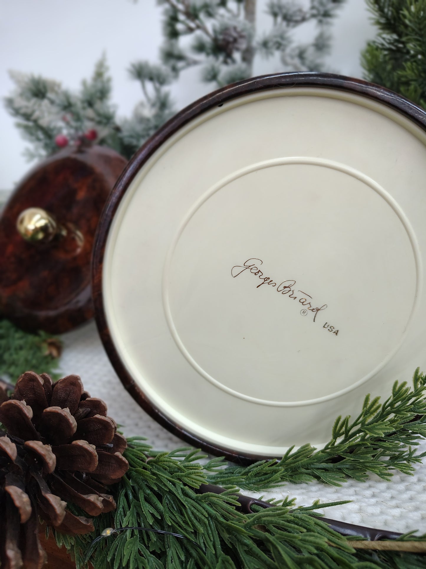 George Briard Christmas Faux Tortoise Ice Bucket with Brass Knob (Signed 1954)