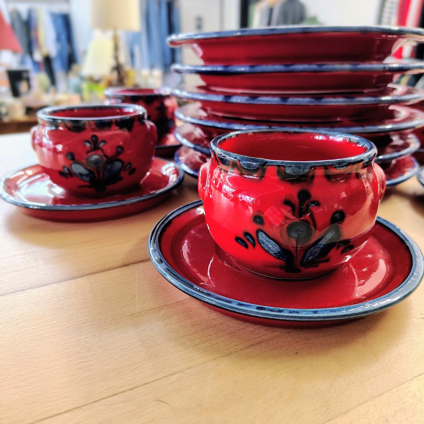 Schramberg SMF Germany Fondue Set — Red Glaze & Folk Motif, Service for 6