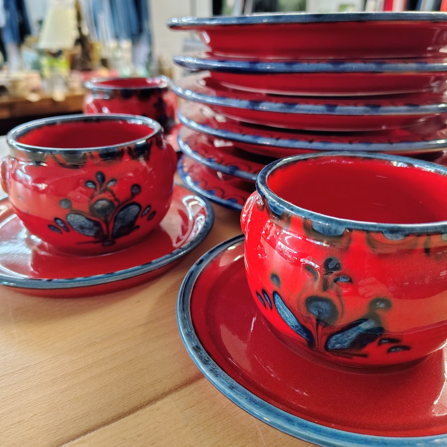 Schramberg SMF Germany Fondue Set — Red Glaze & Folk Motif, Service for 6