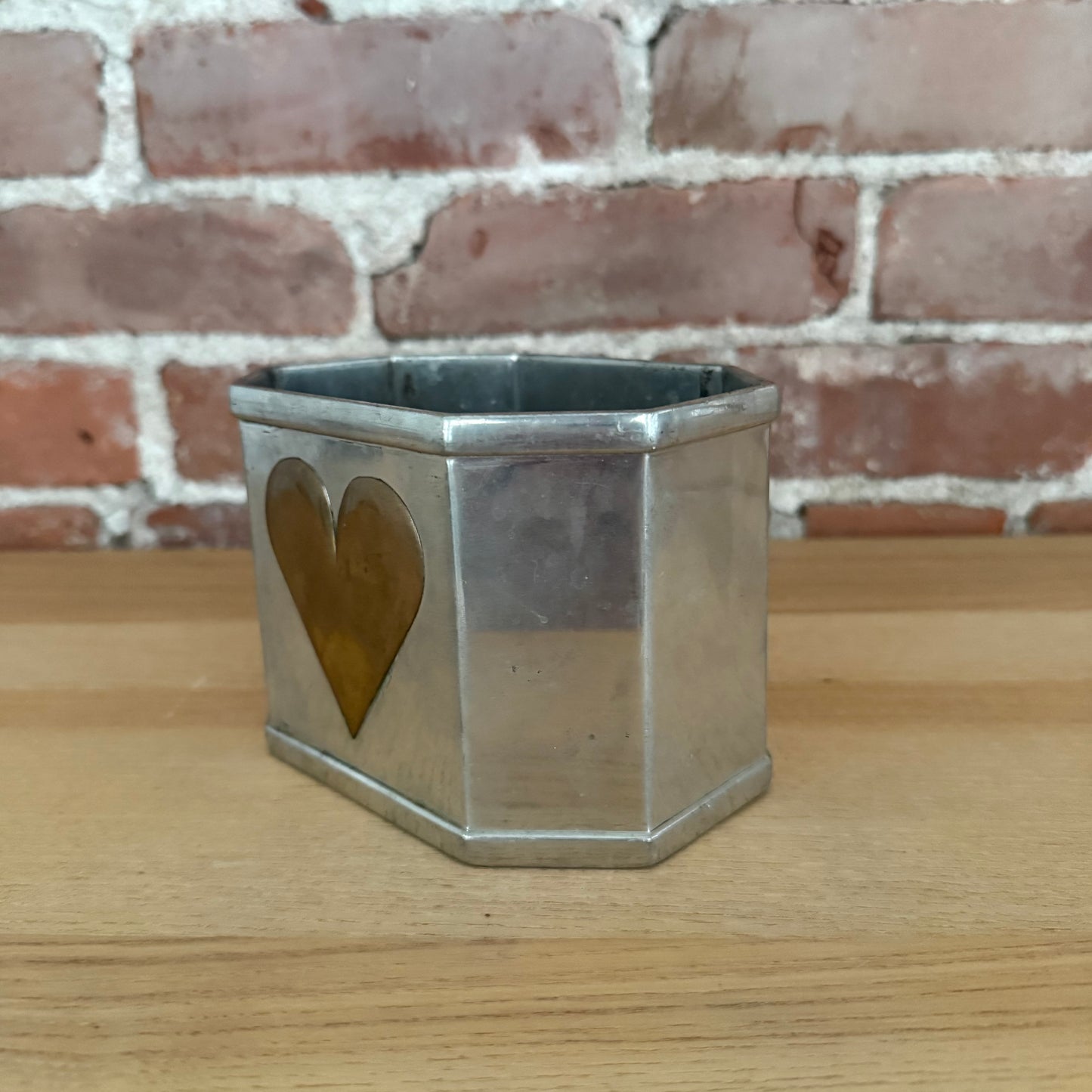 Vintage Williamsburg Kirk Stieff Pewter Brass Heart Cachepot