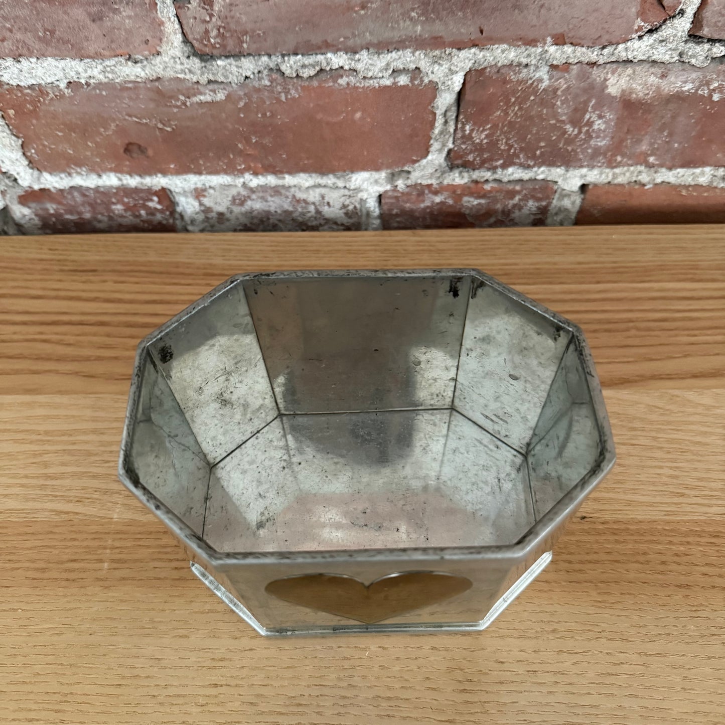 Vintage Williamsburg Kirk Stieff Pewter Brass Heart Cachepot