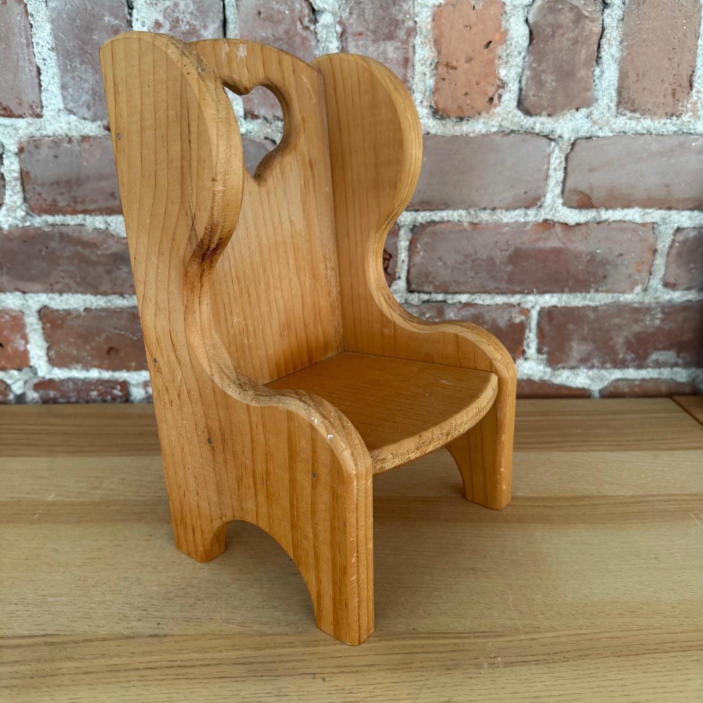 Vintage Solid Wood Heart Cutout Mini Chair Shelf Sitter