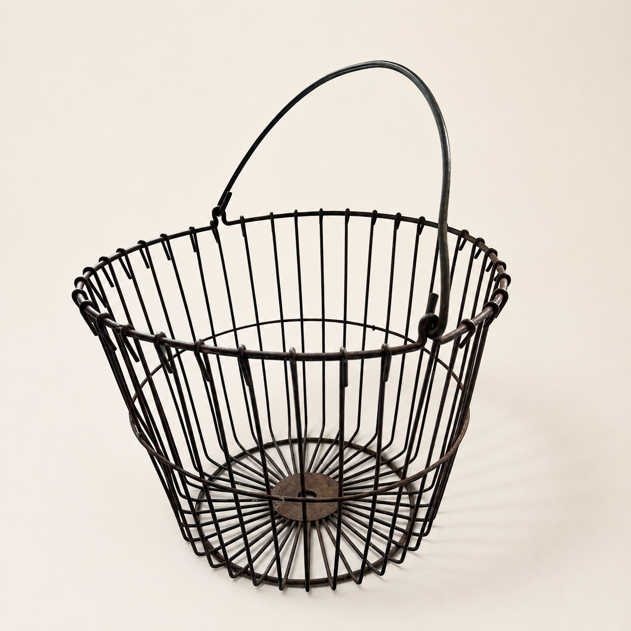 Antique Wire Egg Gathering Basket, Bail Handle, Farmhouse