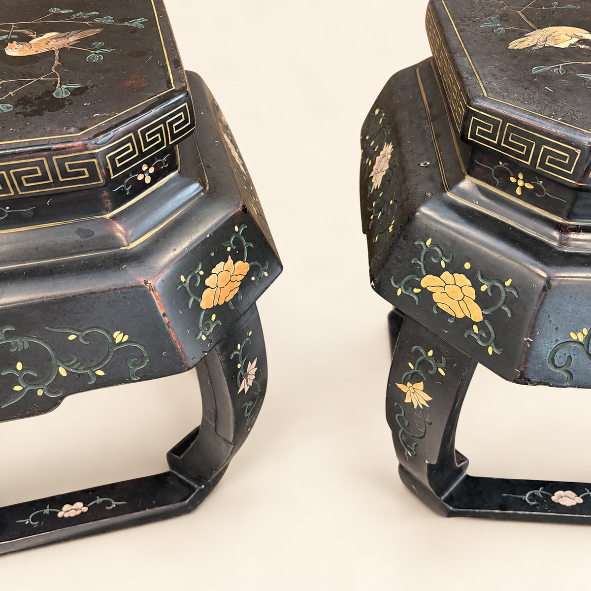 Box stretcher and legs of Chinese lacquer stool