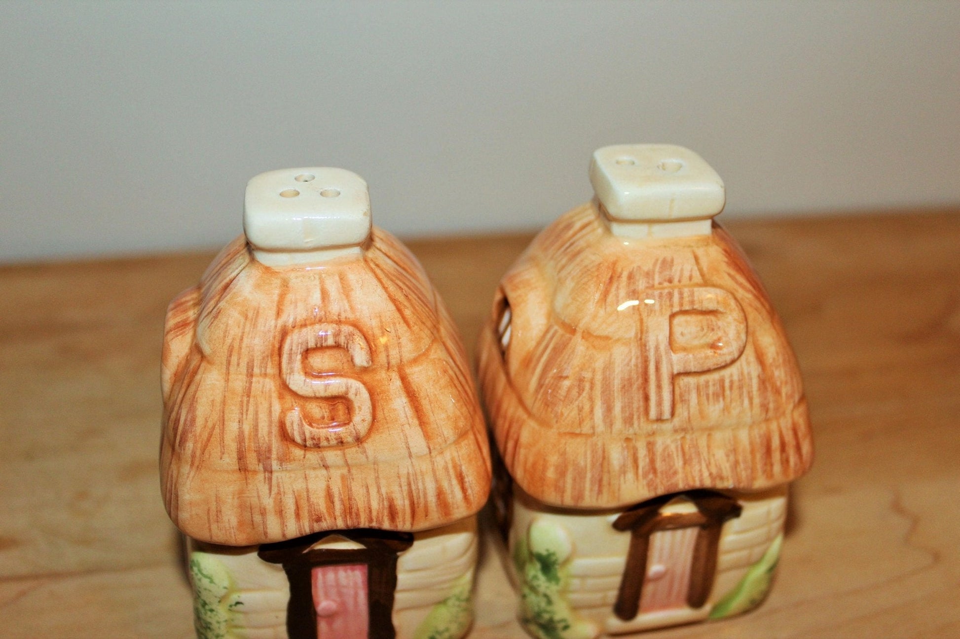 Cottage Salt and Pepper Shakers, Country, Ceramic Collectible, Country Kitchen, Mid Century Vintage, Country Chic, Shabby Chic - Loom Vintage