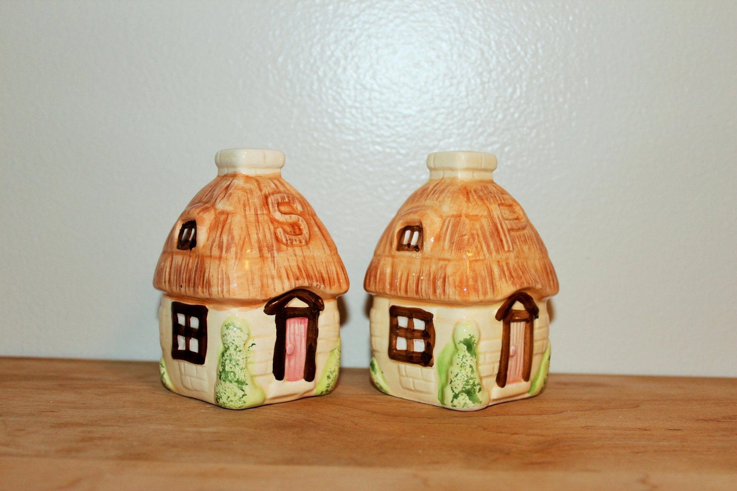 Cottage Salt and Pepper Shakers, Country, Ceramic Collectible, Country Kitchen, Mid Century Vintage, Country Chic, Shabby Chic - Loom Vintage