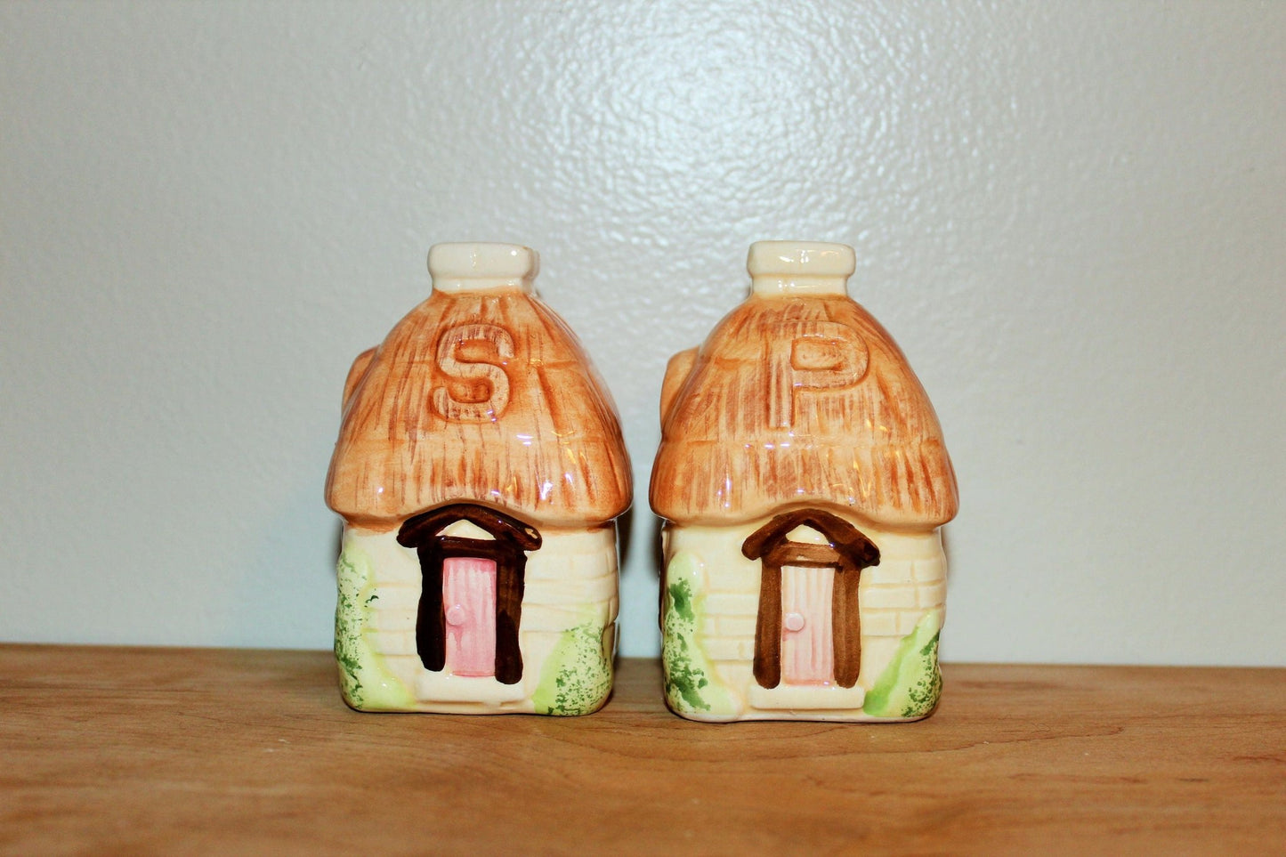 Cottage Salt and Pepper Shakers, Country, Ceramic Collectible, Country Kitchen, Mid Century Vintage, Country Chic, Shabby Chic - Loom Vintage