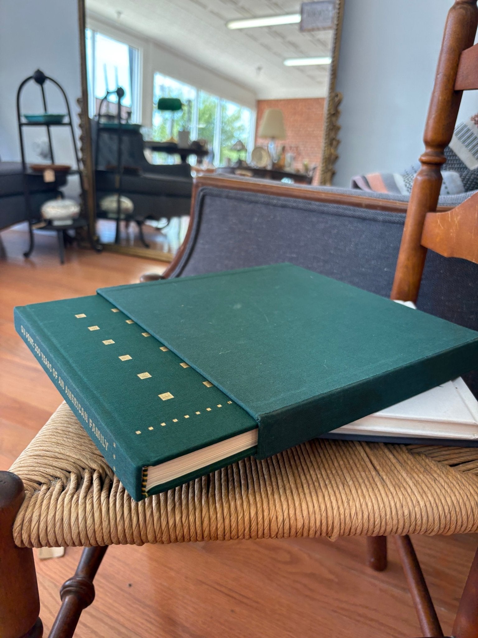 Du Pont: 200 Years of an American Family – Decorative Green Linen Book - Loom Vintage