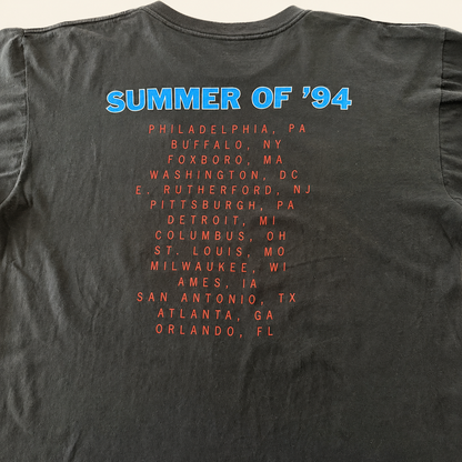 Summer of '94 Elton John Billy Joel tour dates back print in red and blue on black tee