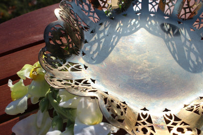 Filigree Footed Brass Bowl, Scalloped Edge, Dessau Brass Footed Dish, West Germany Trinket Bowl, Change Dish, Gold Incense Dish Sage Stick - Loom Vintage