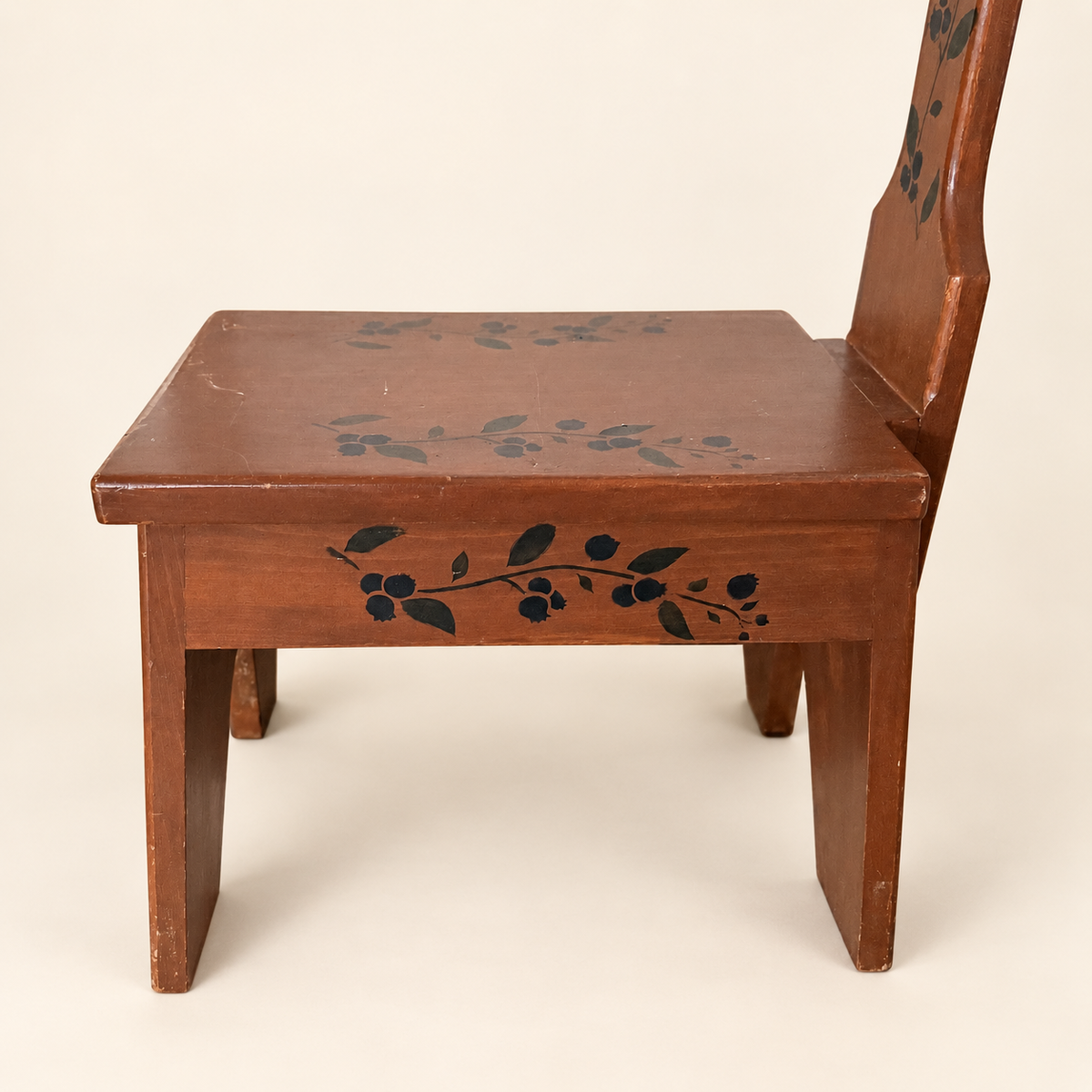 Top of stenciled blueberry folk art step stool