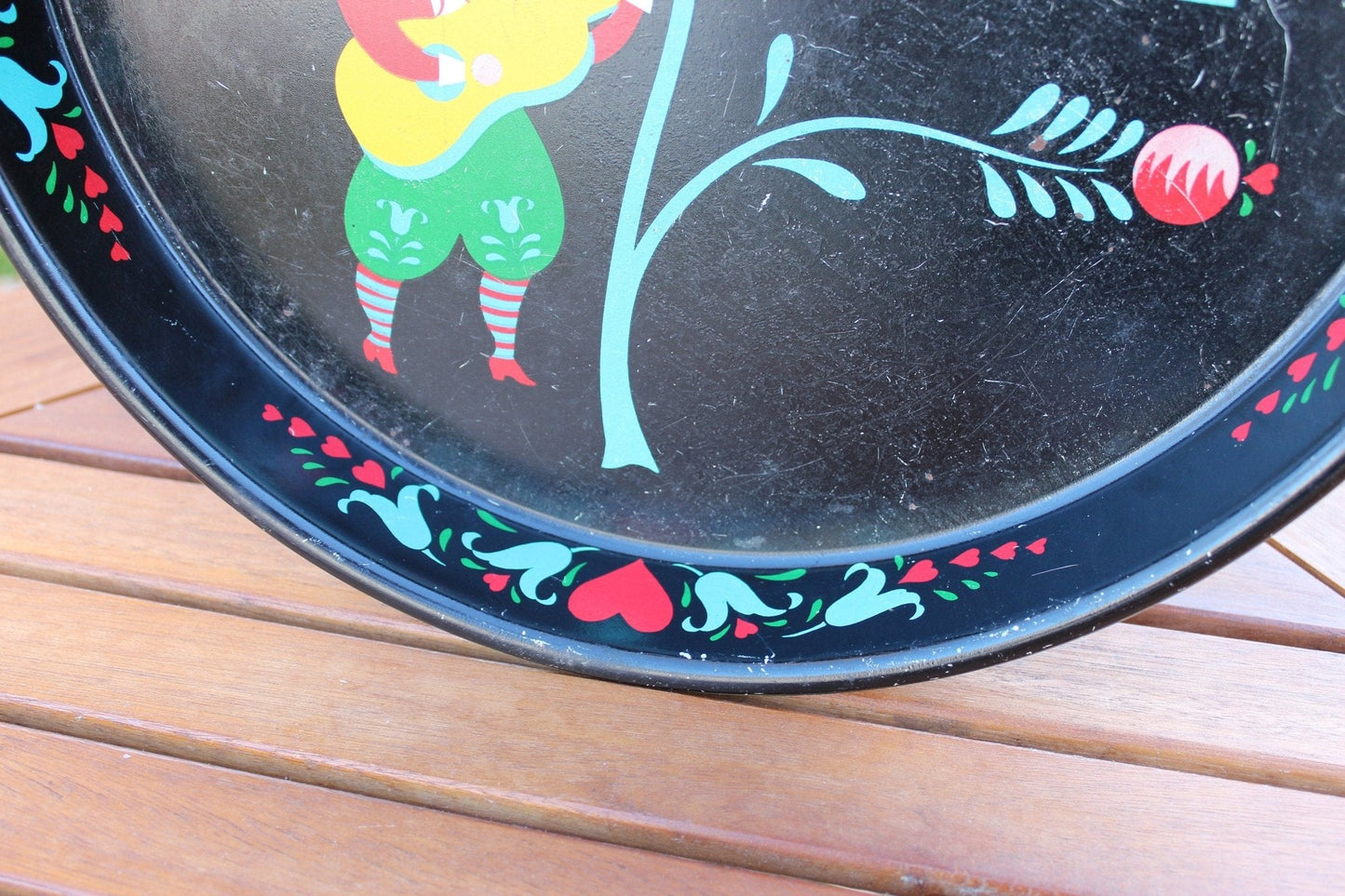 Hand - Painted Folk Art Metal Tray — Pennsylvania Dutch Lovers, Blue Red & Yellow on Black, 13.25" - Loom Vintage
