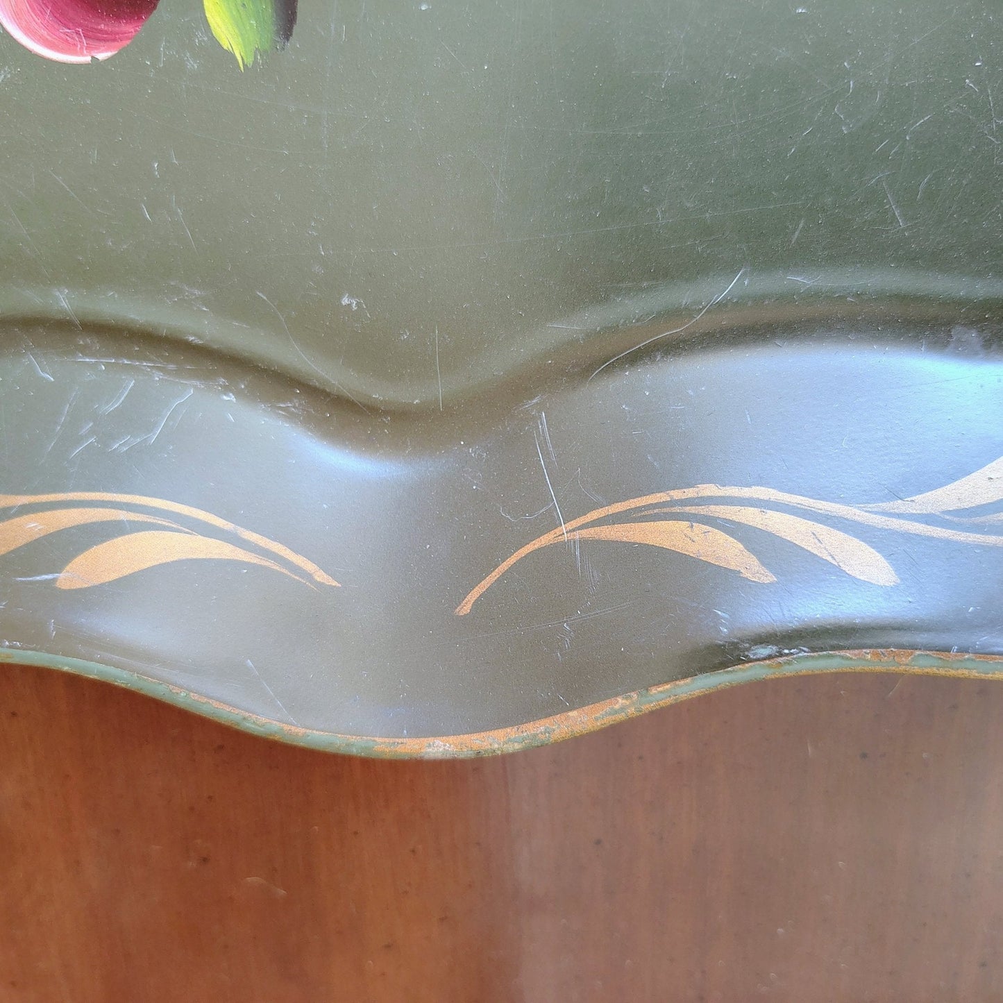 Hand - Painted Nashco Green Tole Tray with Floral Design, 1950s Vintage - Loom Vintage