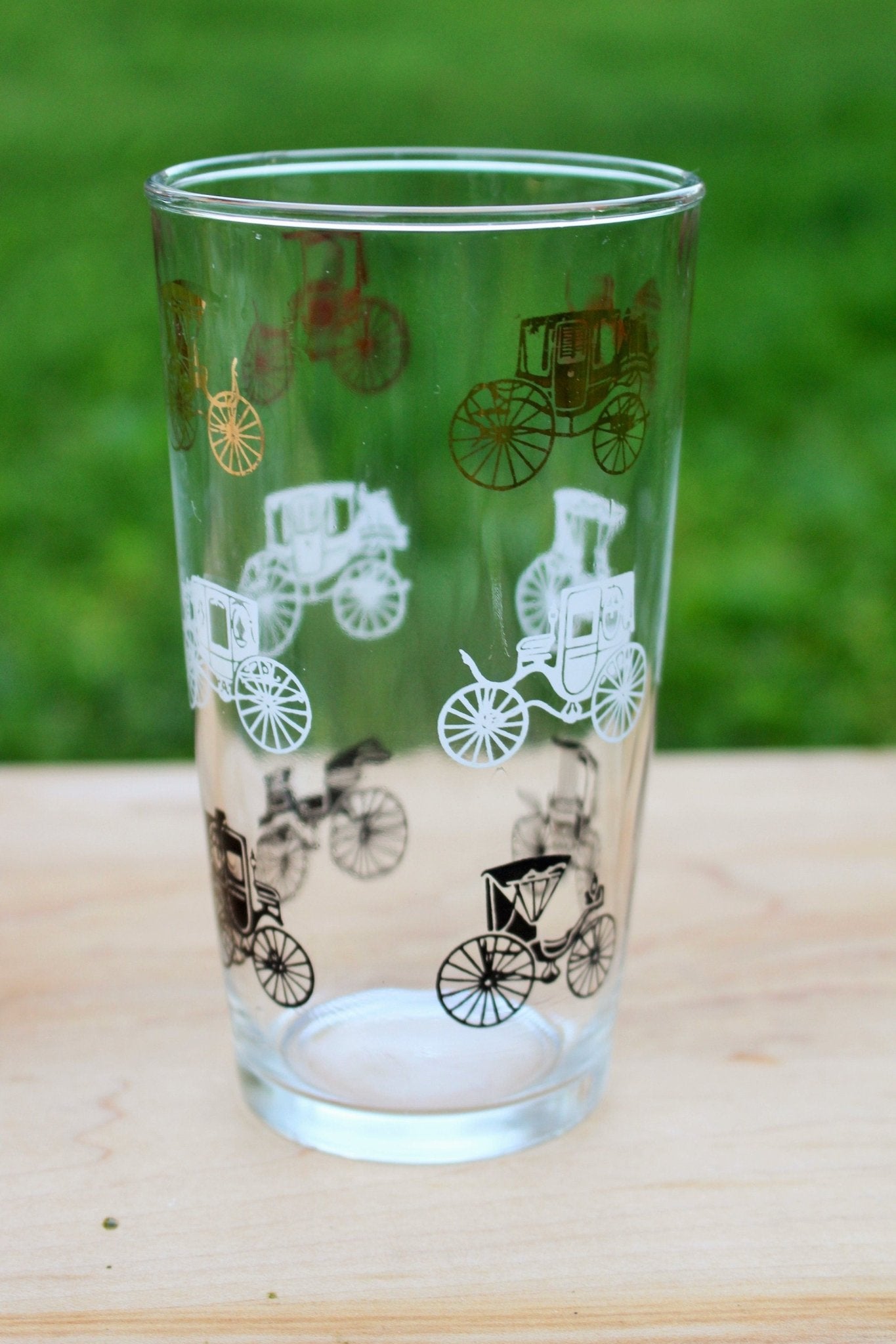 Hazel Atlas Gold Buggy / Carriage Glasses, Set of 6 — Gay Fad Style, 1950s, 5.25"H - Loom Vintage