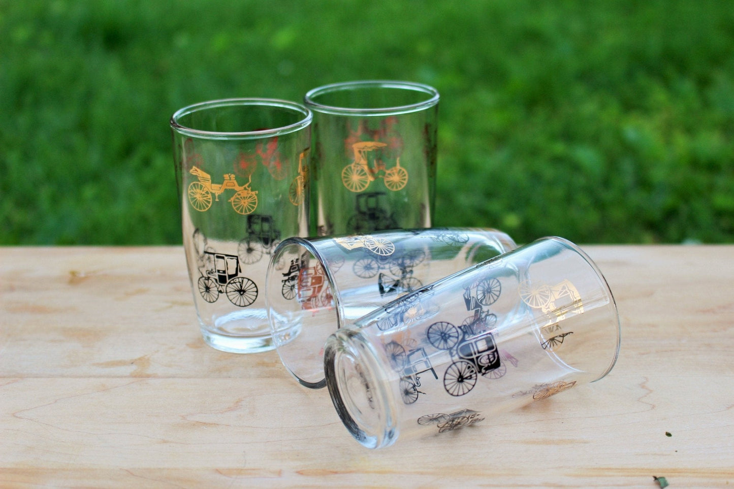 Hazel - Atlas Gold Buggy/Carriage Juice Glasses, Set of 4 — Black & Gold, 3.75"H, 1950s - Loom Vintage