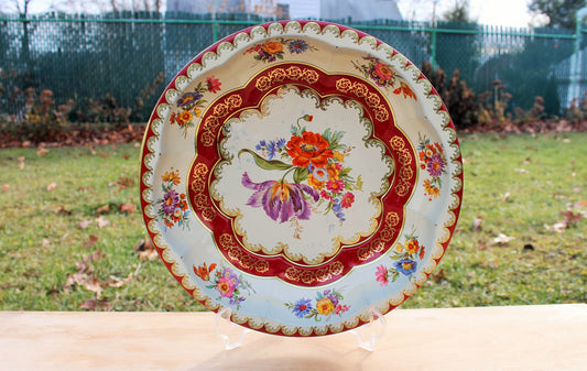 Daher vintage collectible tin, Decorative Ware 1971, England