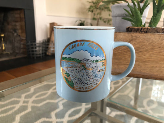 Vintage Niagara Falls CANADA Coffee/Tea Mug with Beautiful Falls Scene and in Exceptional Condition