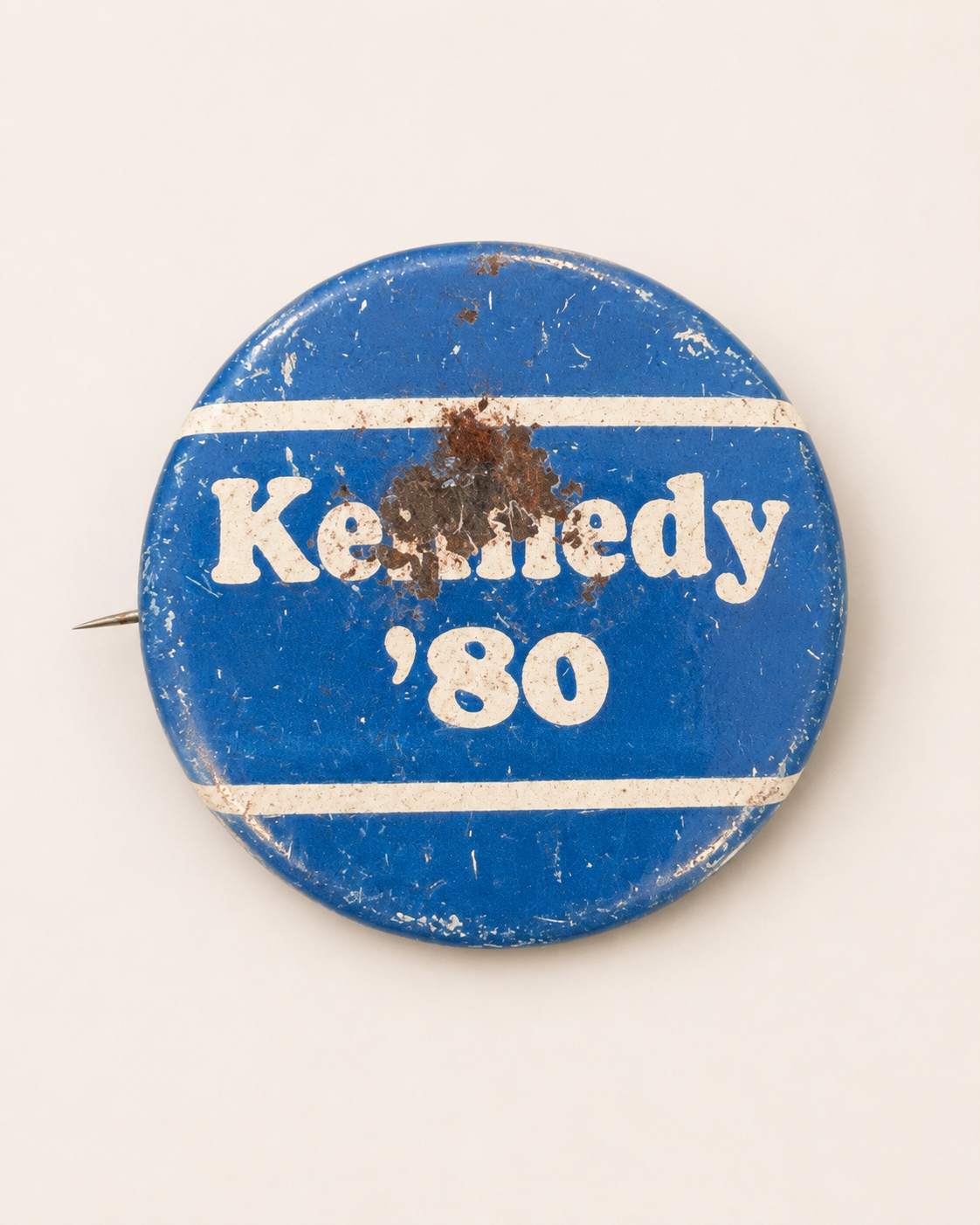 Kennedy 80 campaign button, white lettering on blue, worn condition