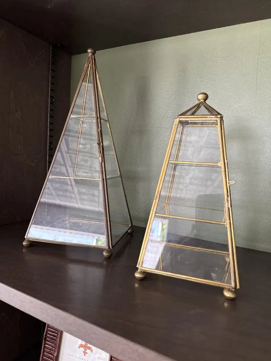 Brass and Glass Obelisk Display Cases, Pair — Mirrored Bases, Hollywood Regency Vitrines