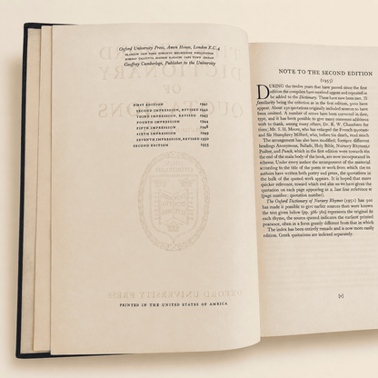 Oxford Dictionary of Quotations, 1955 second edition hardcover, open interior pages
