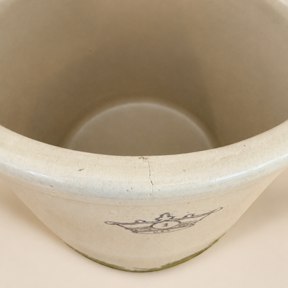 Rim of crock showing small hairline crack