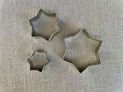 Set of 6 Vintage Aluminum Cookie Cutters - 3 Heart and 3 Hexagram Star - Loom Vintage