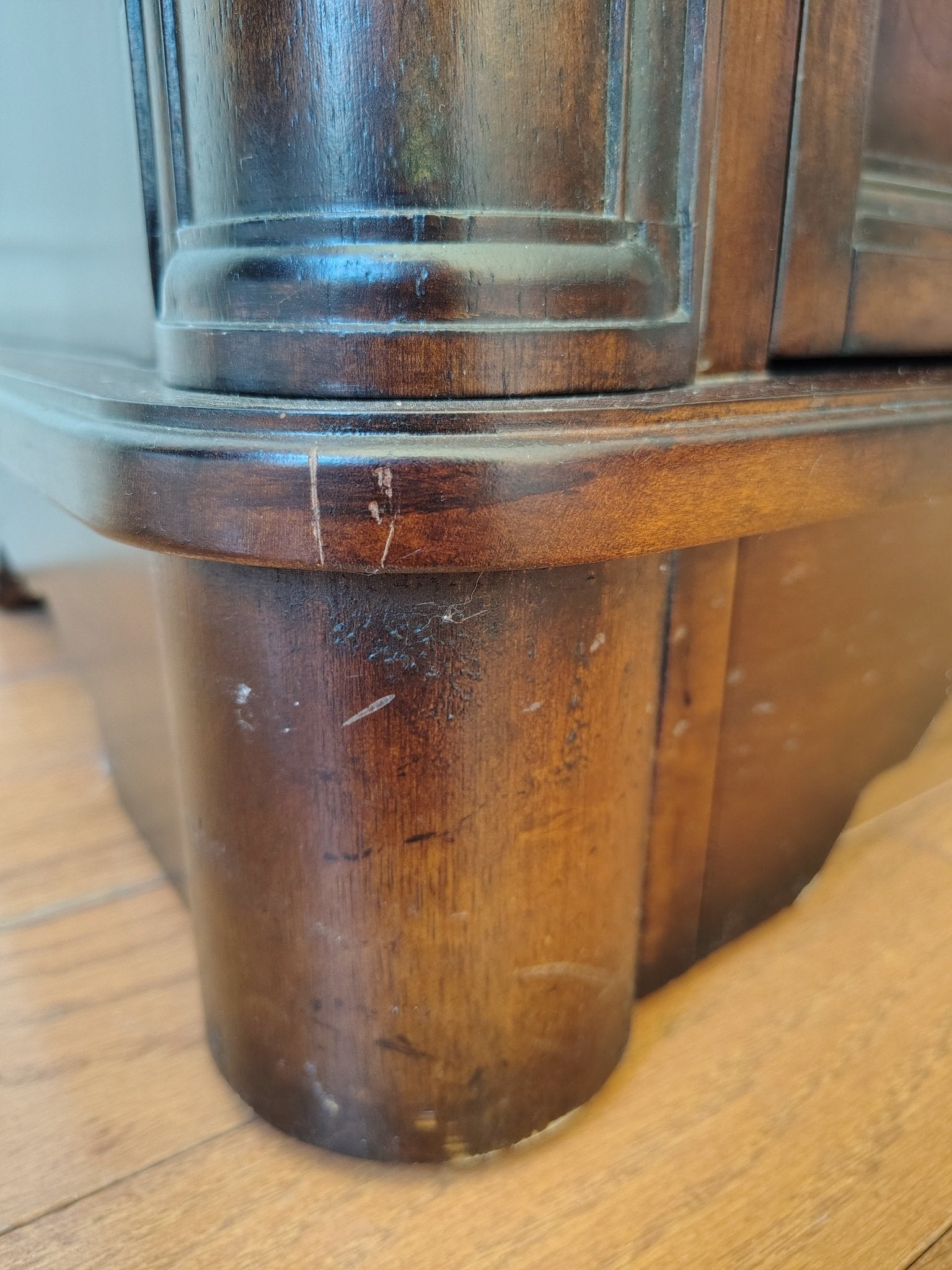 Seven Seas by Hooker Furniture Cherry Hutch & Buffet Sideboard - Loom Vintage