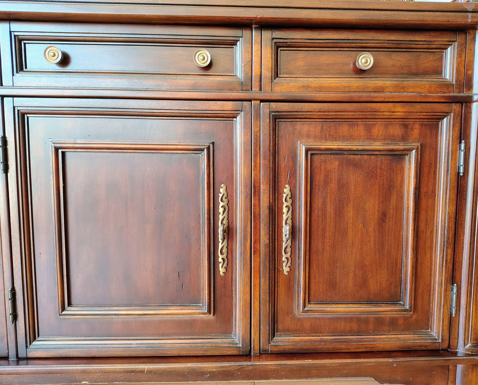 Seven Seas by Hooker Furniture Cherry Hutch & Buffet Sideboard - Loom Vintage