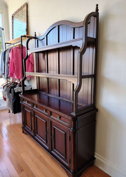 Seven Seas by Hooker Furniture Cherry Hutch & Buffet Sideboard - Loom Vintage