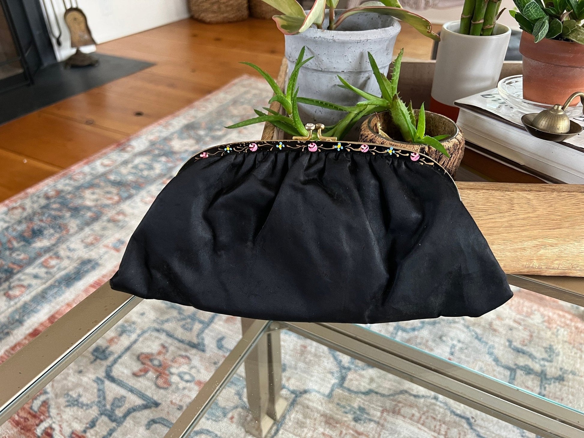 Vintage 1950s - 60s Black Clutch with Coin Purse, Kiss Clasp, Evening Wear, Handbag, Purse, Hand Painted Detailing - Loom Vintage