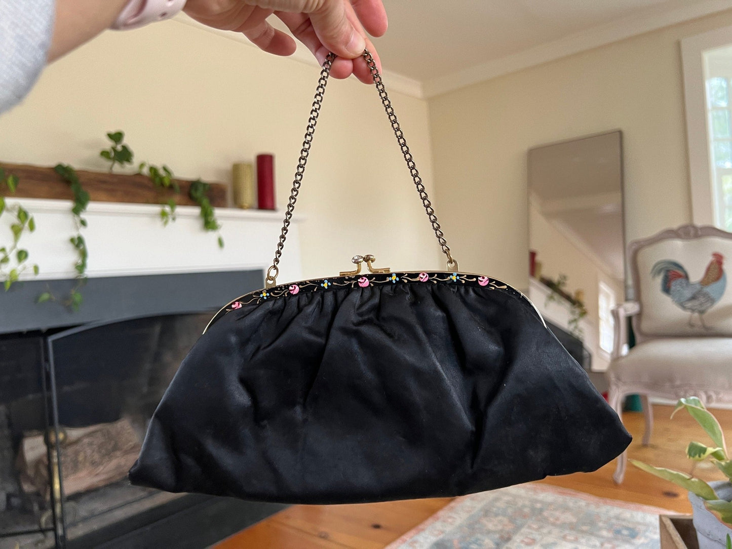 Vintage 1950s - 60s Black Clutch with Coin Purse, Kiss Clasp, Evening Wear, Handbag, Purse, Hand Painted Detailing - Loom Vintage