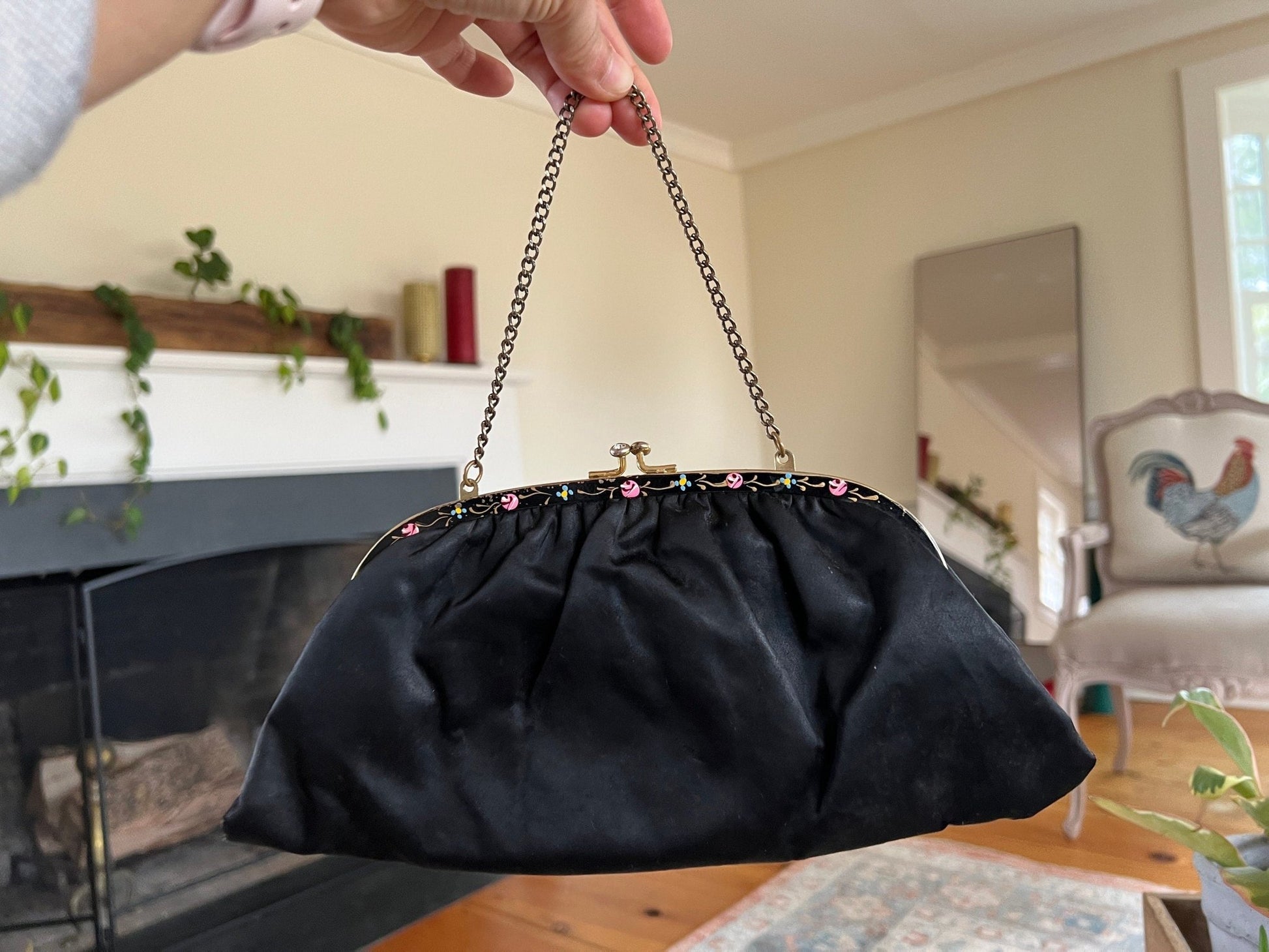 Vintage 1950s - 60s Black Clutch with Coin Purse, Kiss Clasp, Evening Wear, Handbag, Purse, Hand Painted Detailing - Loom Vintage