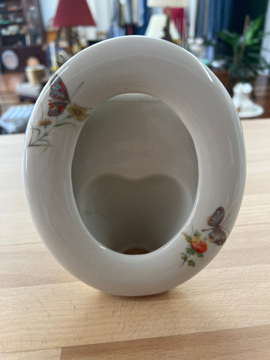 Vintage 1970’s *Takahashi* Porcelain Oval Butterfly Adorned Slip Picture Frame - Approx. 3” x 4” Picture Area - Cottagecore - Boho - Loom Vintage