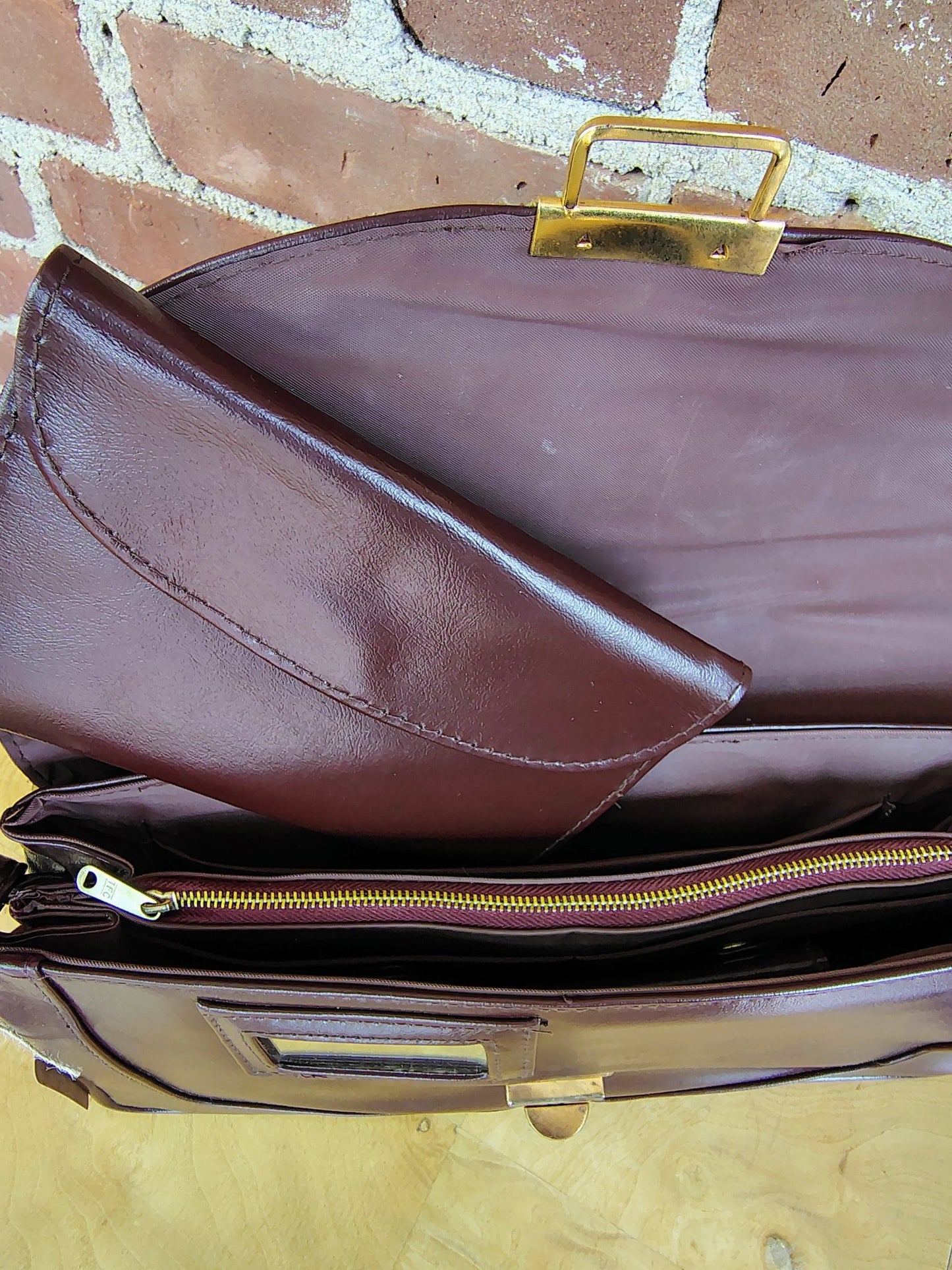 Vintage 1980s Reddish Brown Leather Travel Set with Umbrella – Made in Korea (Unused) - Loom Vintage