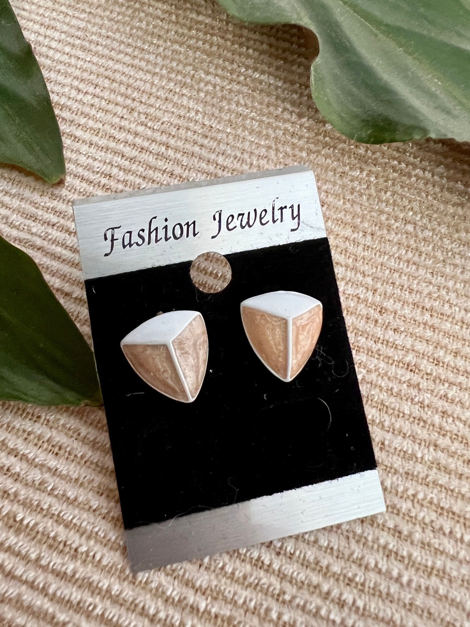 Vintage Beige & White Enamel Stud Earrings, Triangle, 90s Costume Jewelry, Retro 80s - Loom Vintage