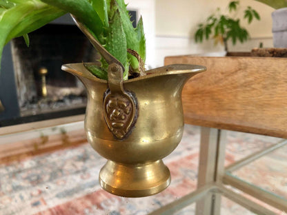 Small brass pail with lion head handle mounts, photo 6 of 10