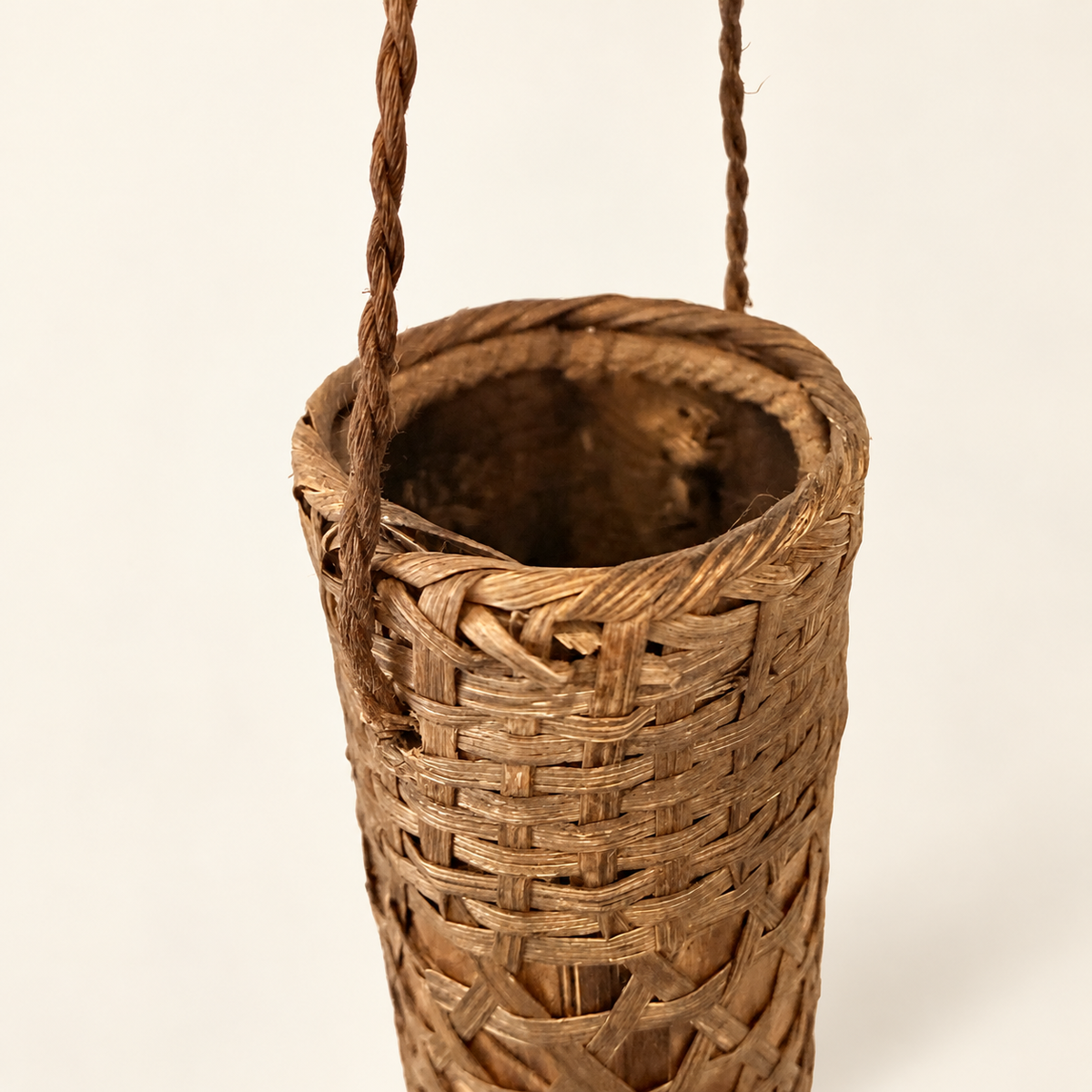 Vintage Japanese woven bamboo hanging ikebana basket, photo 5 of 9