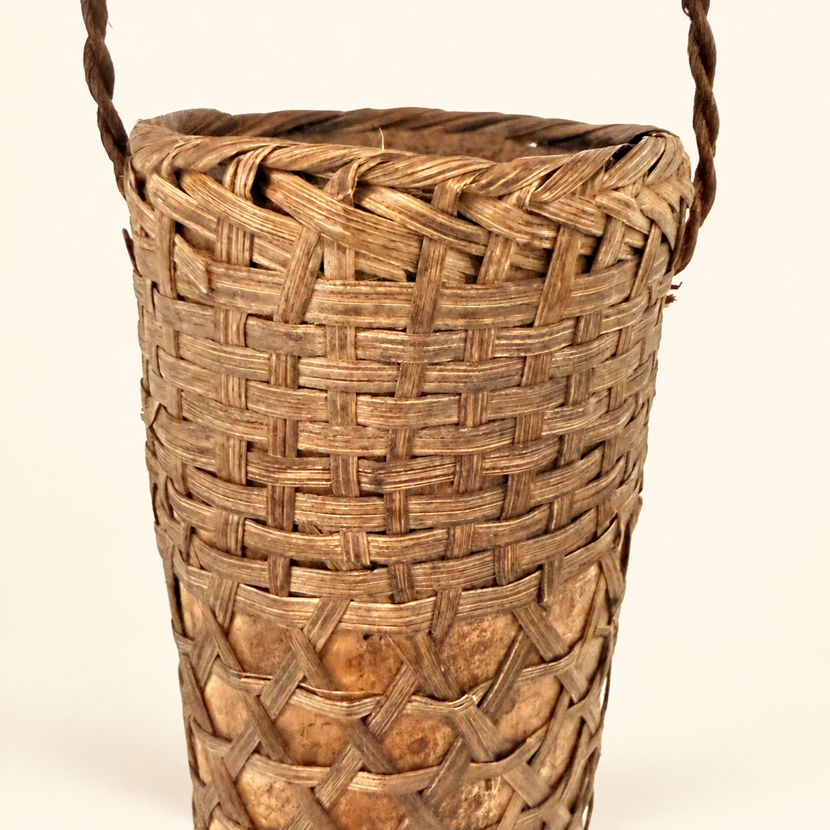 Vintage Japanese woven bamboo hanging ikebana basket, photo 8 of 9