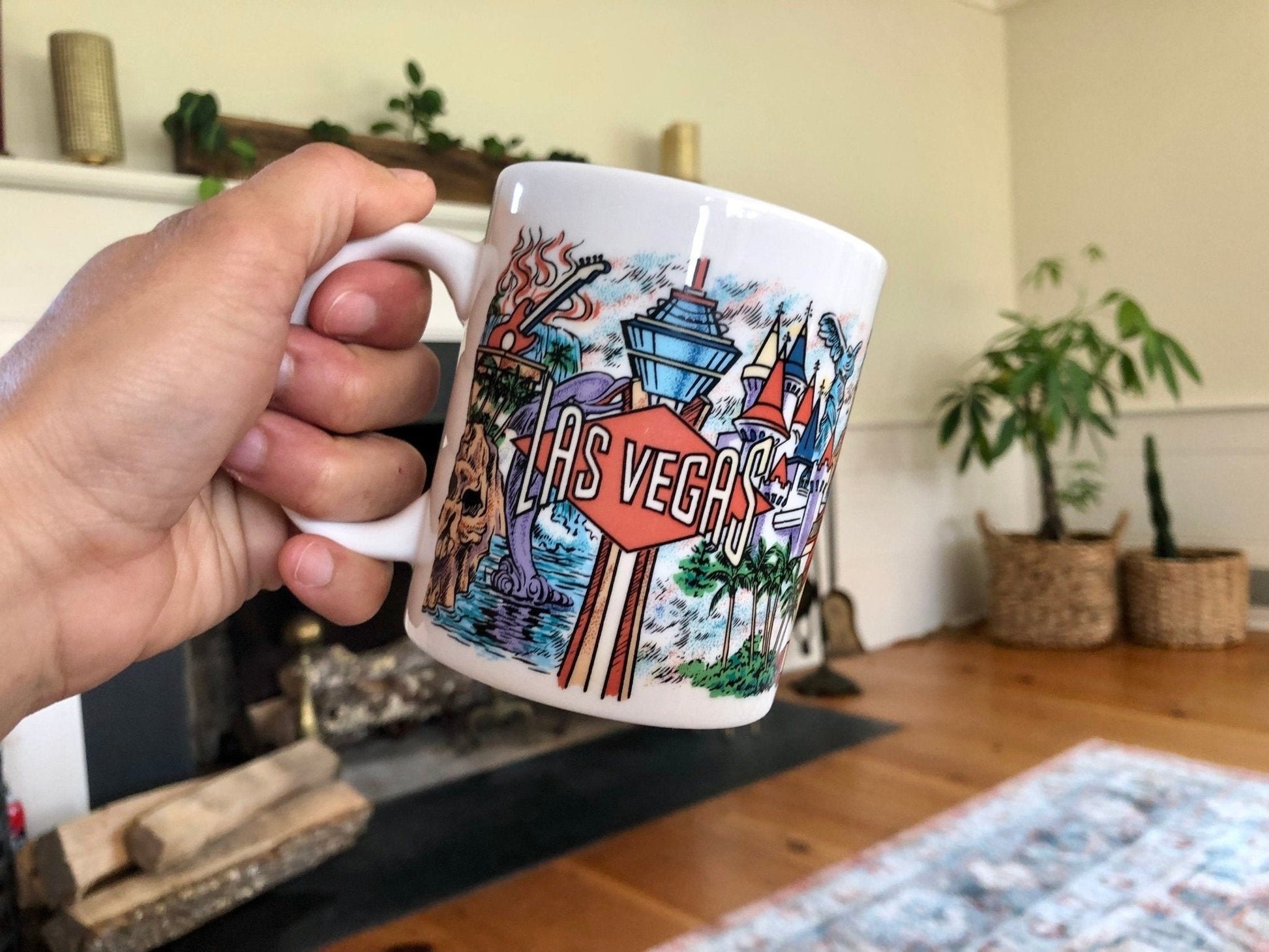 Vintage LAS VEGAS Mug Coffee/Tea Mug Casino Print, Vegas Monuments, Jennifer - Loom Vintage