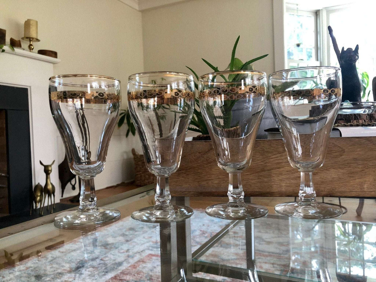 Vintage mid-century gold band wine glasses with white geometric pattern, set of 4, photo 4 of 10