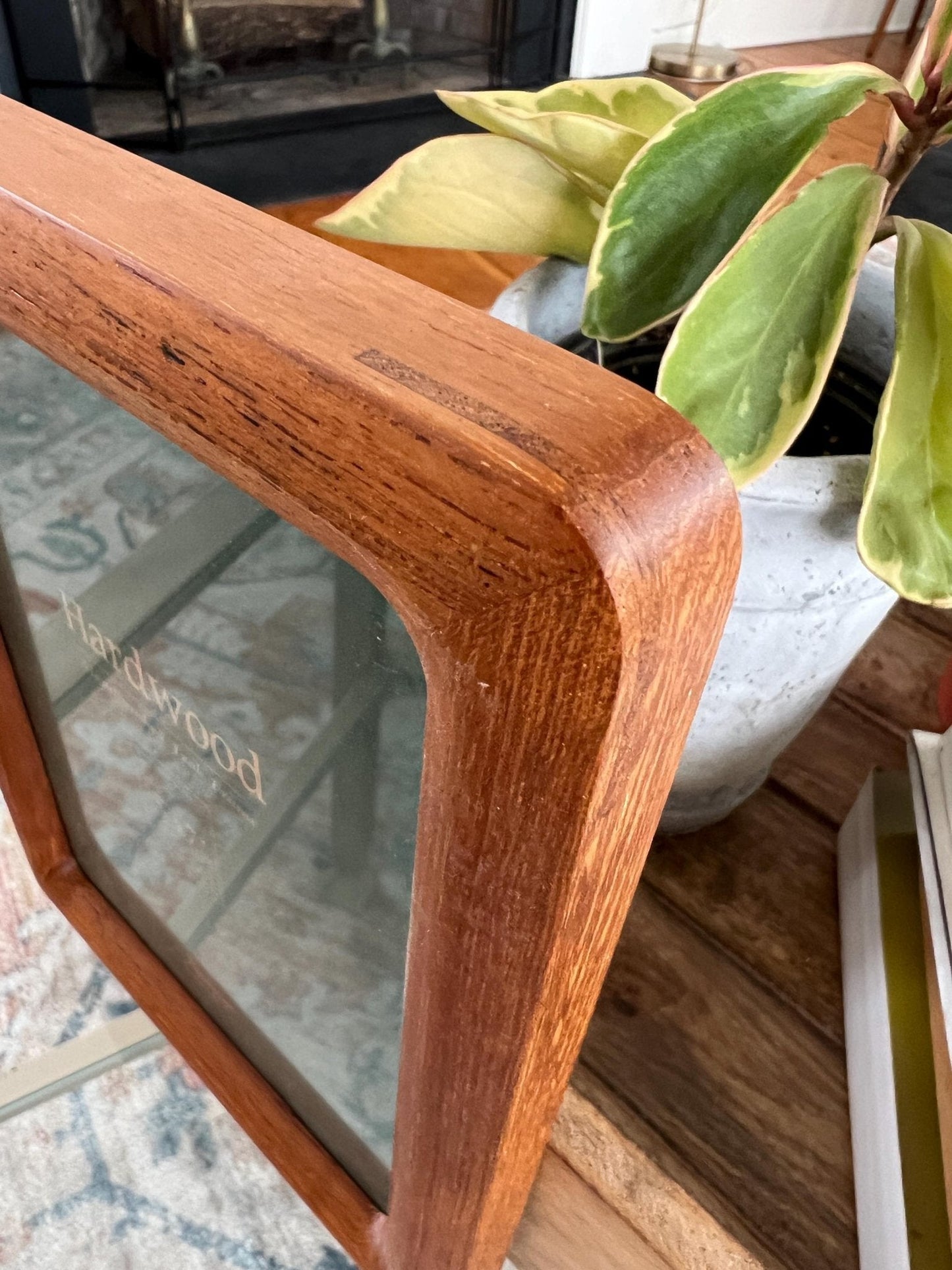 Vintage Mid Century Modern Simple Wood Picture frame, 5" x 7", Danish Modern Rounded Edge, Hanging Wall Gallery - Loom Vintage