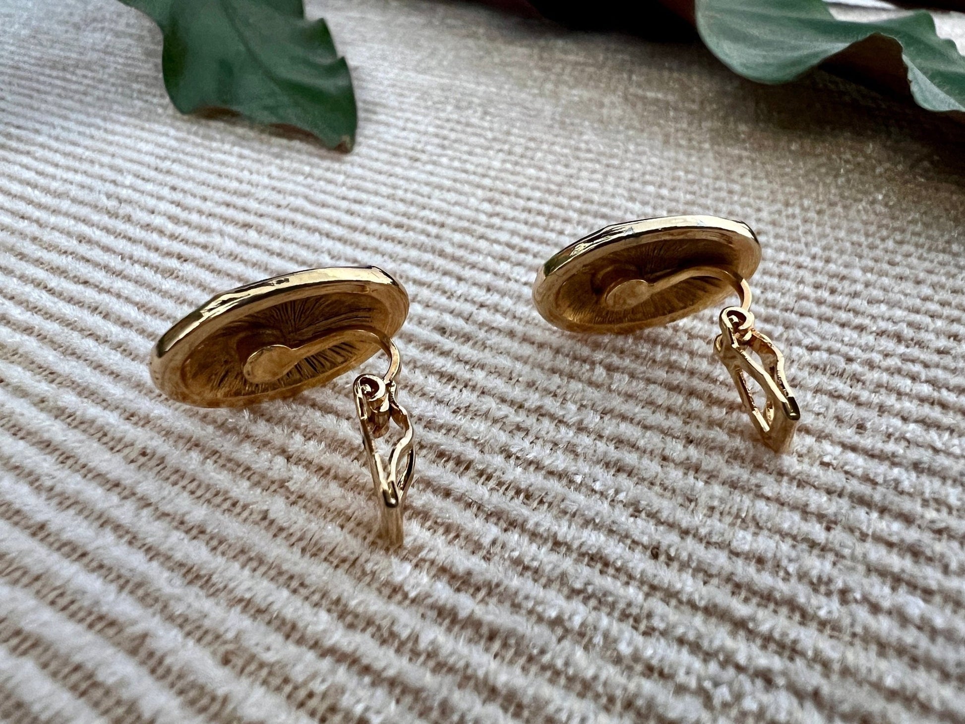 Vintage Mod Black & Gold Geometric Earrings, Clip - on Costume Earrings, Fashion Jewelry - Loom Vintage