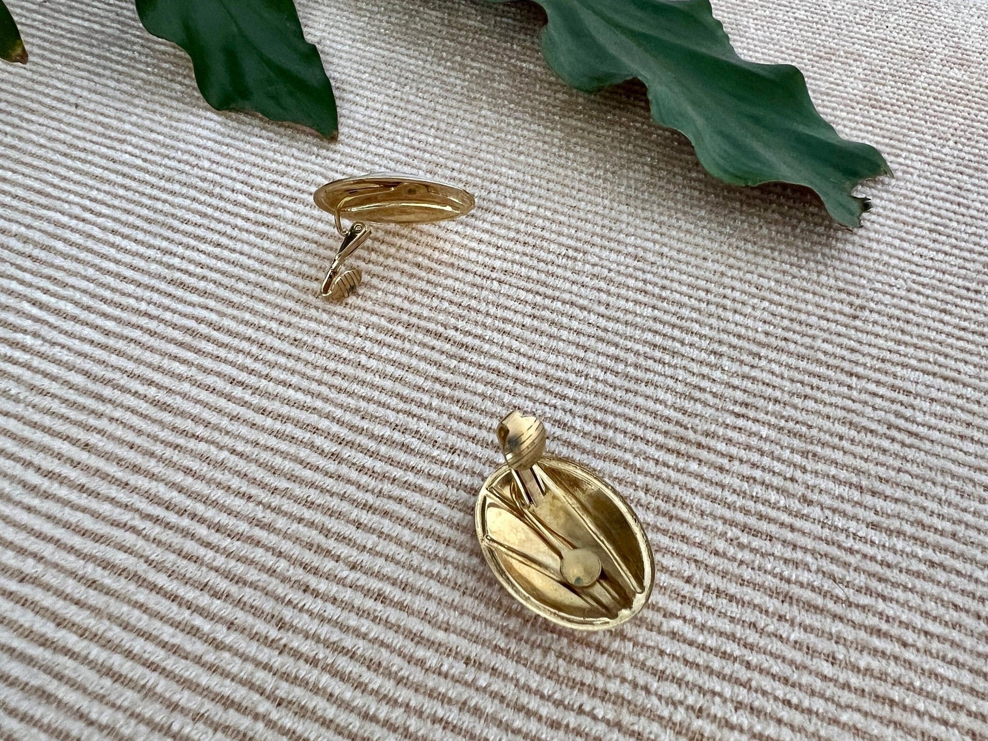 Vintage Mod White & Gold Geometric Earrings, Clip - on Costume Earrings, Fashion Jewelry - Loom Vintage