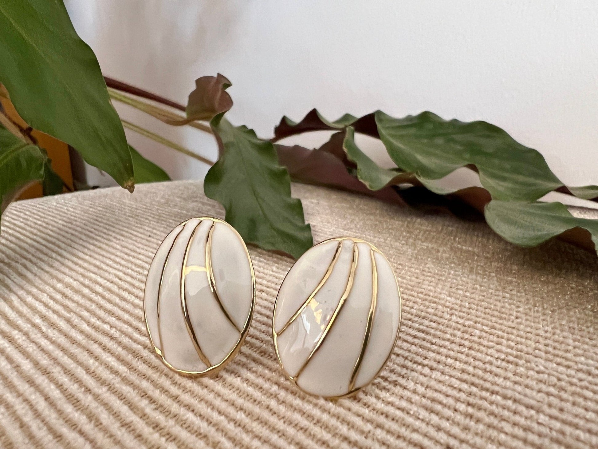 Vintage Mod White & Gold Geometric Earrings, Clip - on Costume Earrings, Fashion Jewelry - Loom Vintage