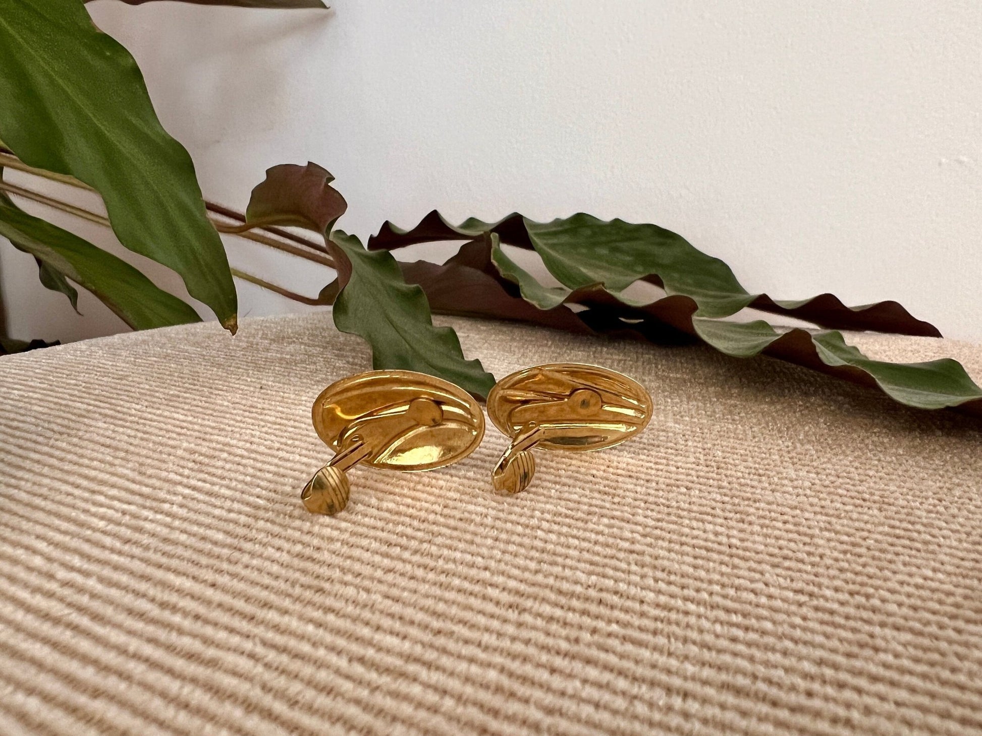 Vintage Mod White & Gold Geometric Earrings, Clip - on Costume Earrings, Fashion Jewelry - Loom Vintage